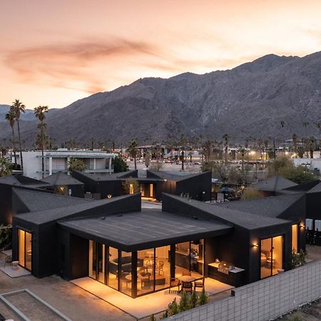 Blackhaus By Avantstay Ada Modern Rooms, Pool & Bbq بالم سبرينغس المظهر الخارجي الصورة