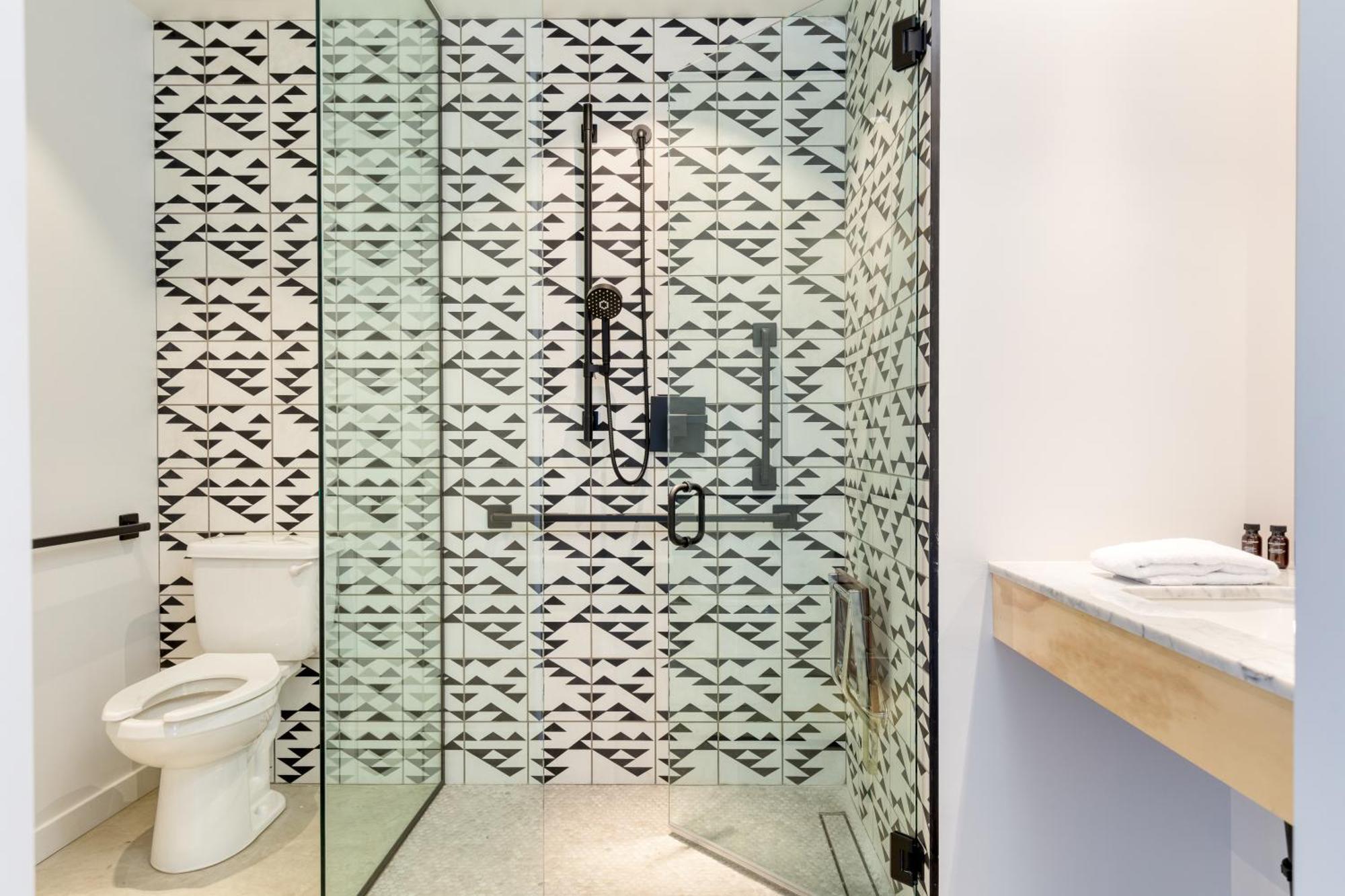 Blackhaus By Avantstay Ada Modern Rooms, Pool & Bbq بالم سبرينغس المظهر الخارجي الصورة