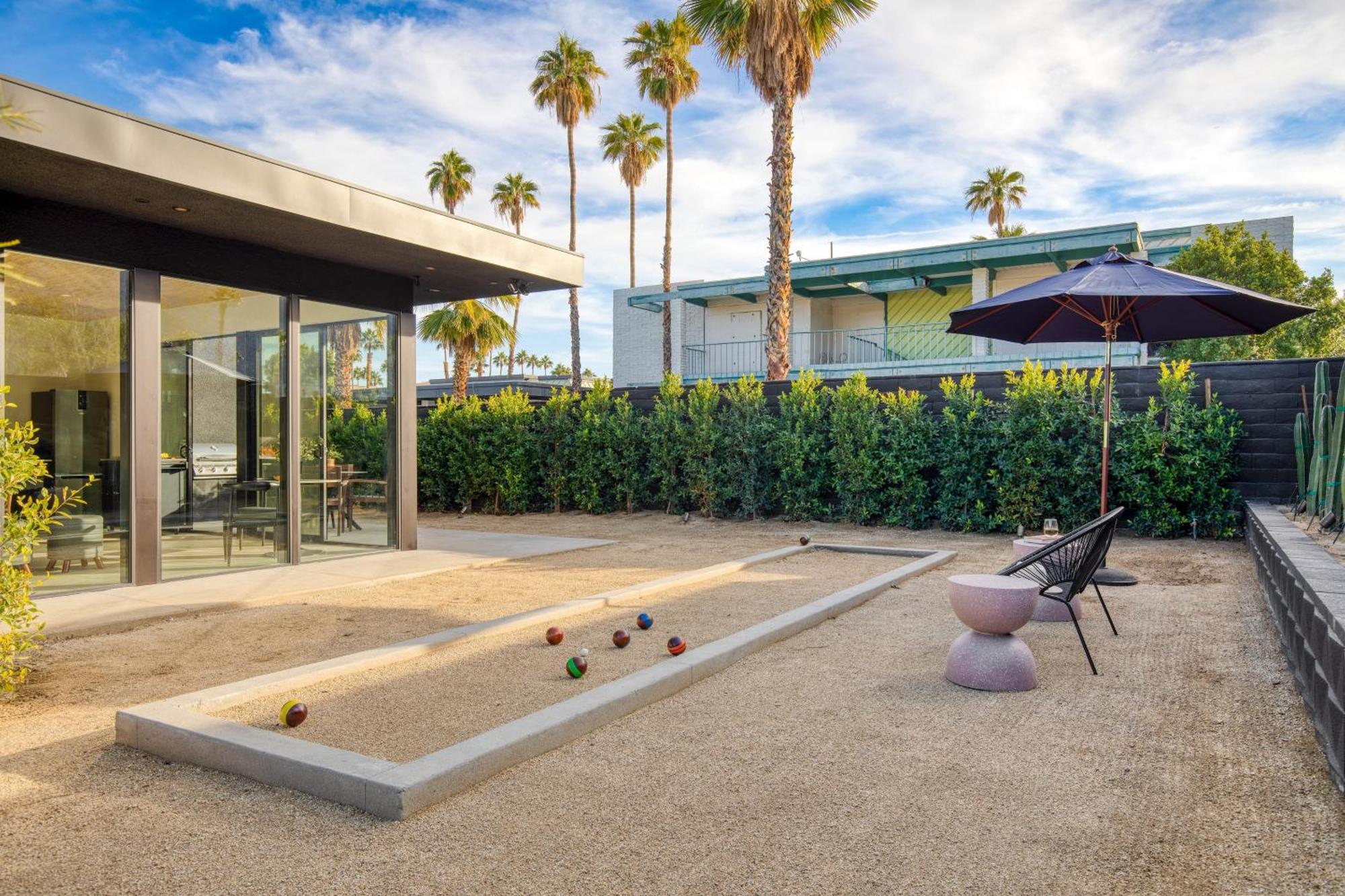 Blackhaus By Avantstay Ada Modern Rooms, Pool & Bbq بالم سبرينغس المظهر الخارجي الصورة